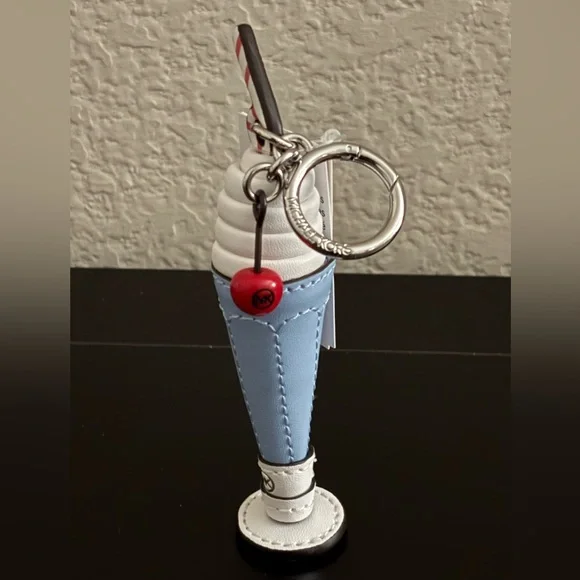 NWT Michael Kors Milkshake Bag Charm - Picture 3 of 3